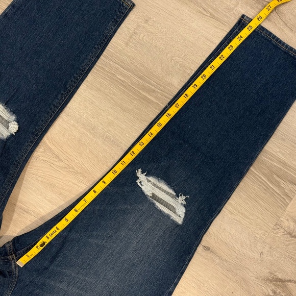 Old Navy Mid Rise Boyfriend Jeans Divine Size 12 - Picture 6 of 14